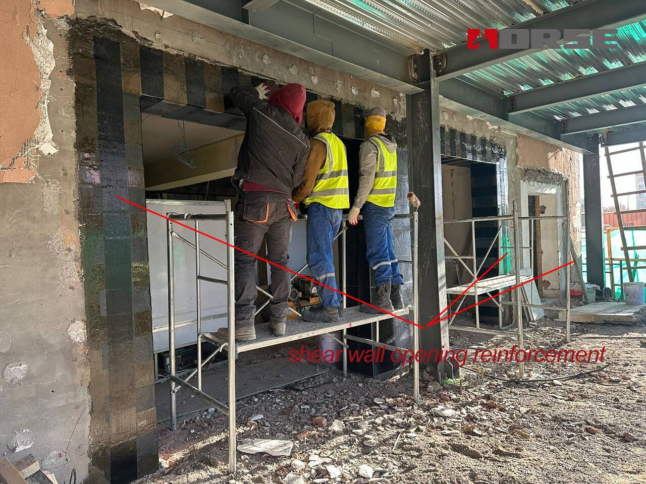 Paredes de corte reforzadas con fibra de carbono