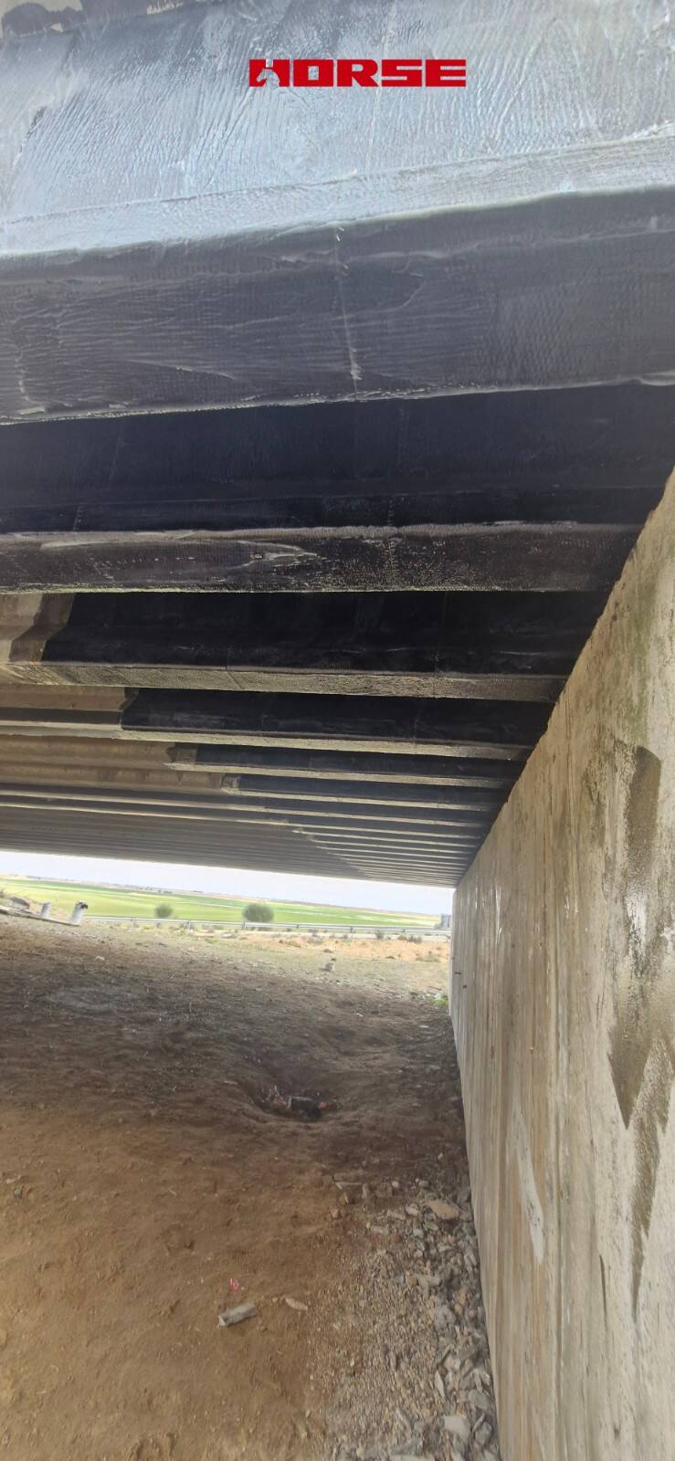 Refuerzo de Puente Multiviga de Hormigón Pretensado con Laminado de CFRP y U-wrap