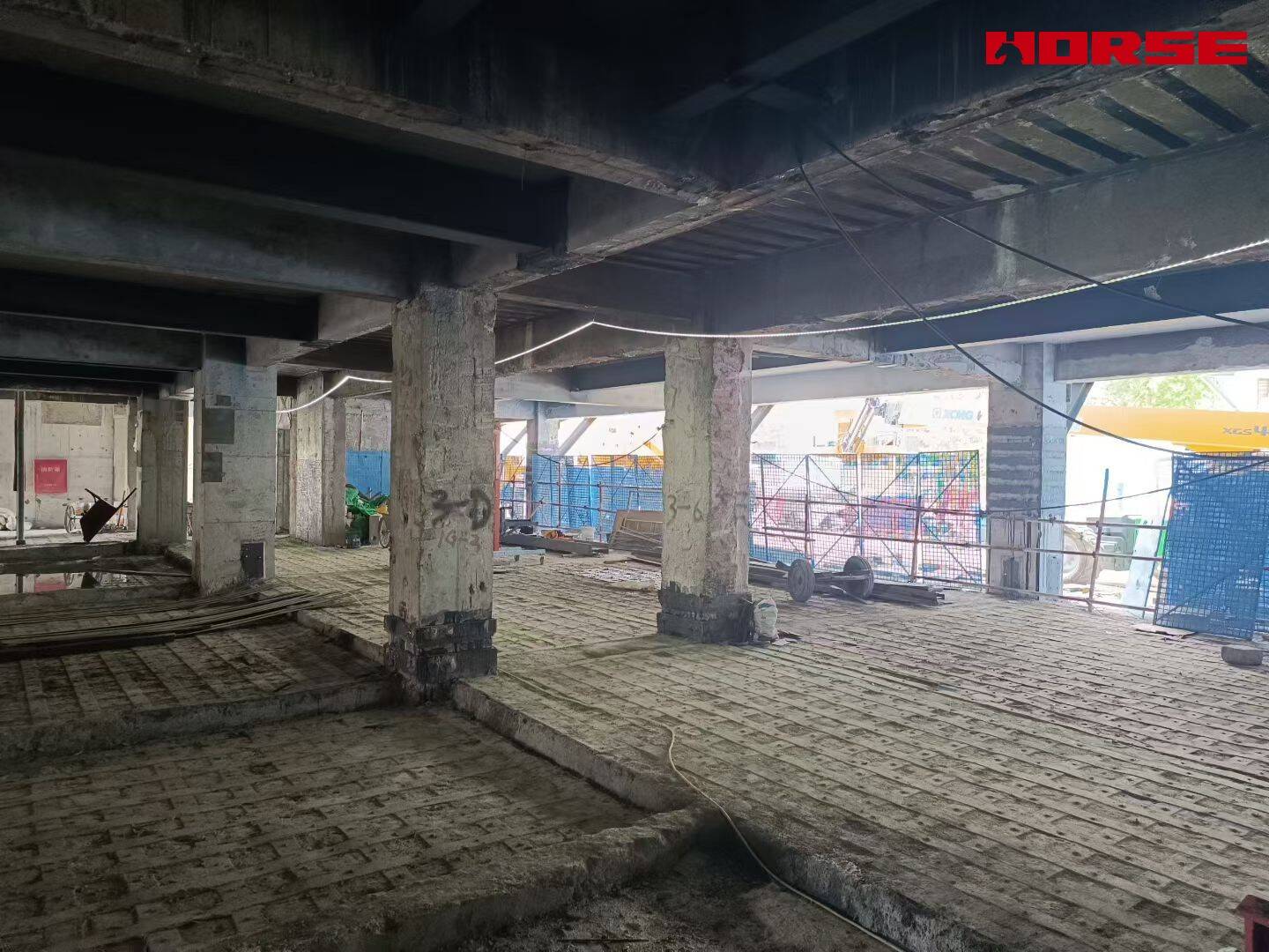 Rehabilitación y Refuerzo Estructural de un Edificio de Oficinas de Gran Altura