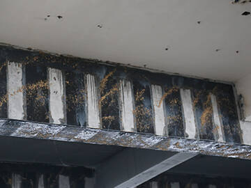 Vigas de betão reforçado com polímero reforçado com fibra de carbono (CFRP)