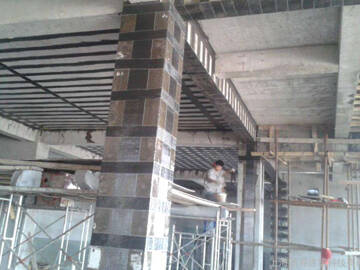 Rehabilitación de columna de estructura de hormigón con CFRP