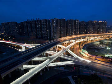 Rehabilitación de puente con polímero reforzado con fibra de carbono (CFRP)