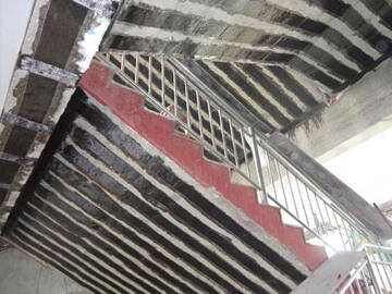 Refuerzo de escaleras con materiales FRP