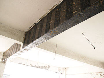 Envoltura de fibra de carbono para vigas: capacidad de flexión y corte insuficiente