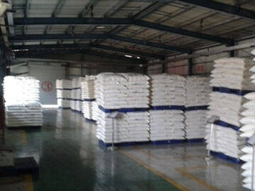 Refuerzo de una planta química después de una explosión